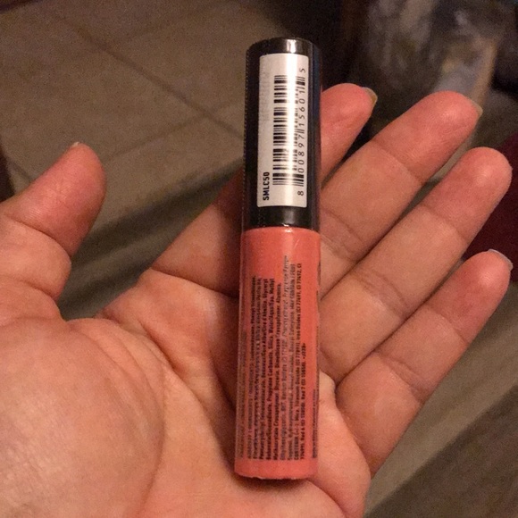 NYX LIP CREAM - Picture 2 of 4